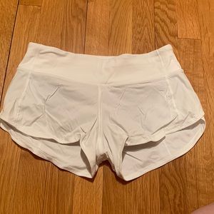Lululemon white shorts 2.5 length